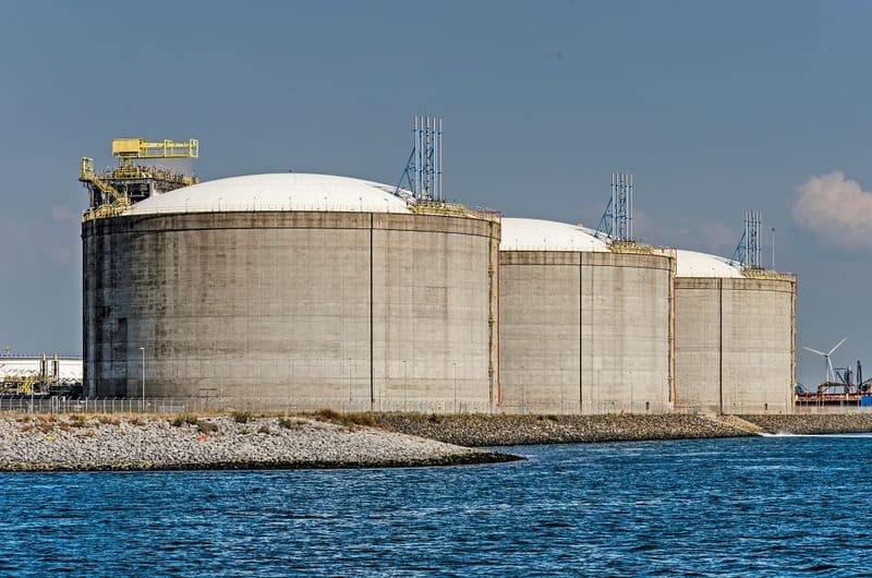 Нефтехранилище